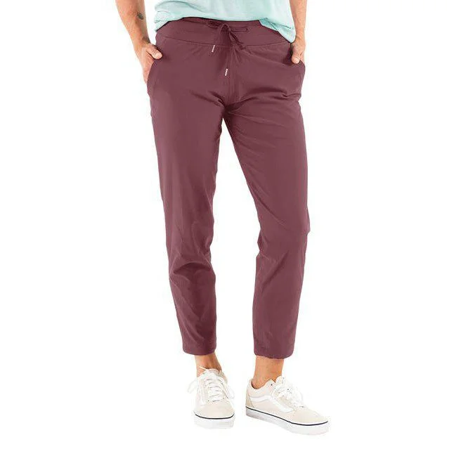 Free Fly Women's Breeze Cropped Pant Classic Straight Pants