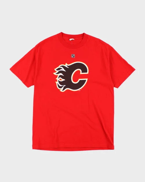 Vintage 2000's Calgary Flames NHL T-Shirt - L Seamless Knitted Crochet