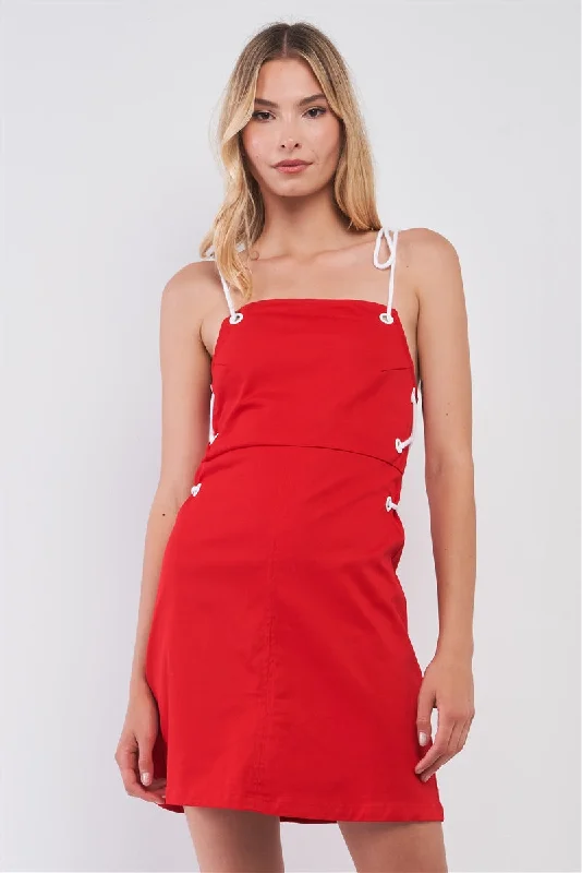 Lace-up Straps Sleeveless Square Neck Fitted Mini Dress Comfortable Fit-and-Flare Mini Dress