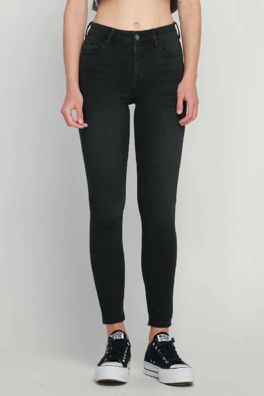 Mid Rise Skinny Jeans In Black